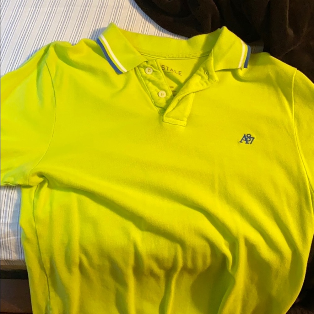 Aeropostale Dress shirt Medium